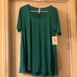 NWT Medium LuLaRoe Perfect Tee